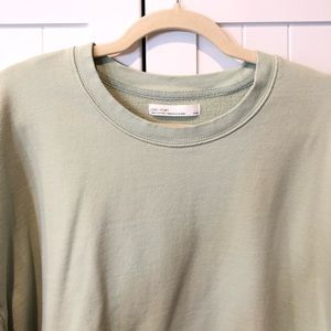 Oak + Fort light green sweatshirt
